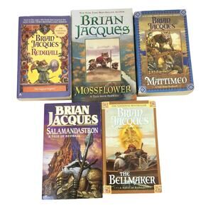 Brian Jacques Redwall Fantasy Novel Five Paperback Book Bundle